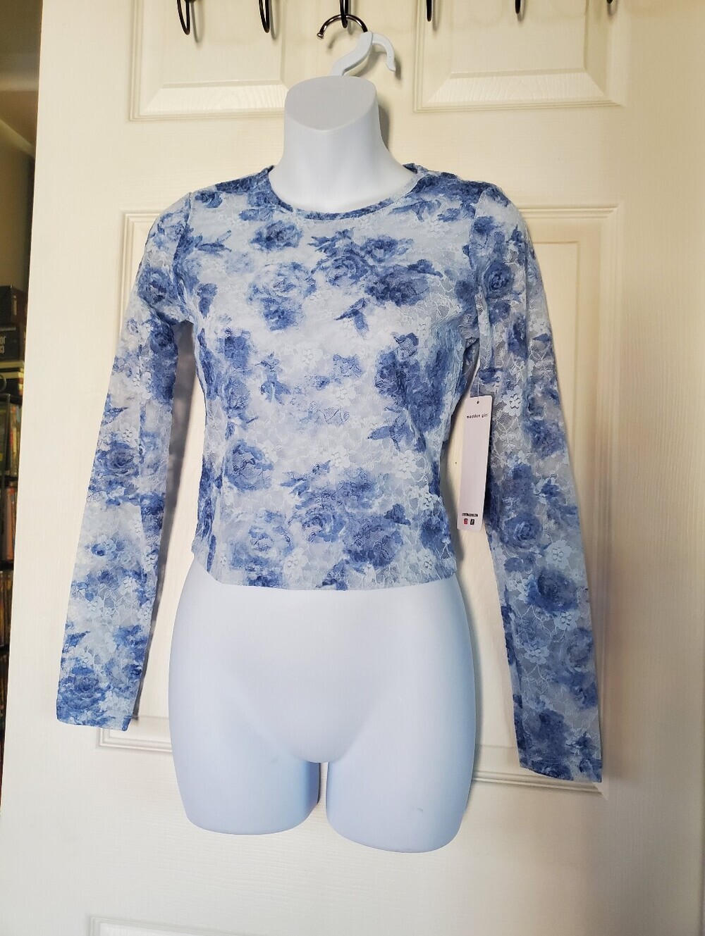 Madden Girl Floral Lace Crop Top Y2K Preppy Sheer Summer Pullover Long Sleeves